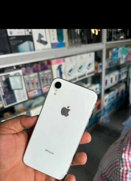 iPhone XR Blanc Débloqué