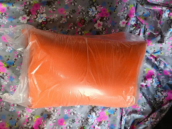Coussin moelleux orange