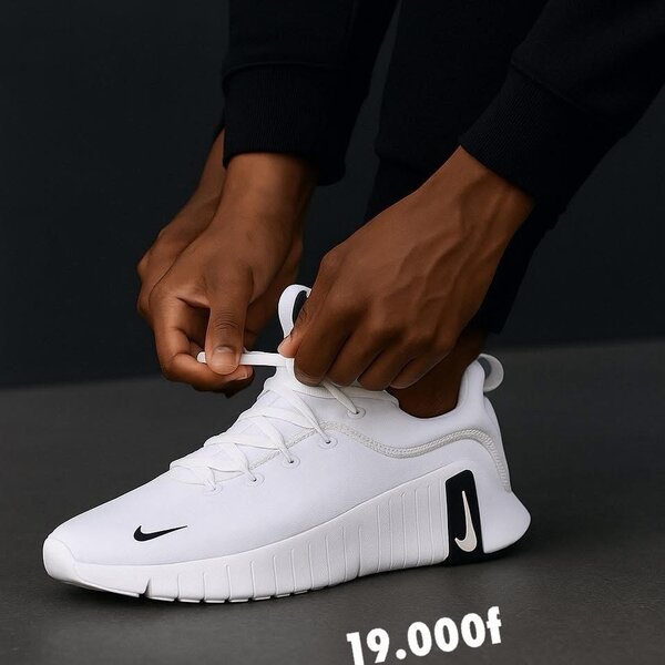 Baskets blanches style sport