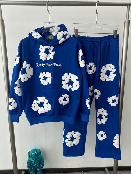 Hoodies available top nd down or tops