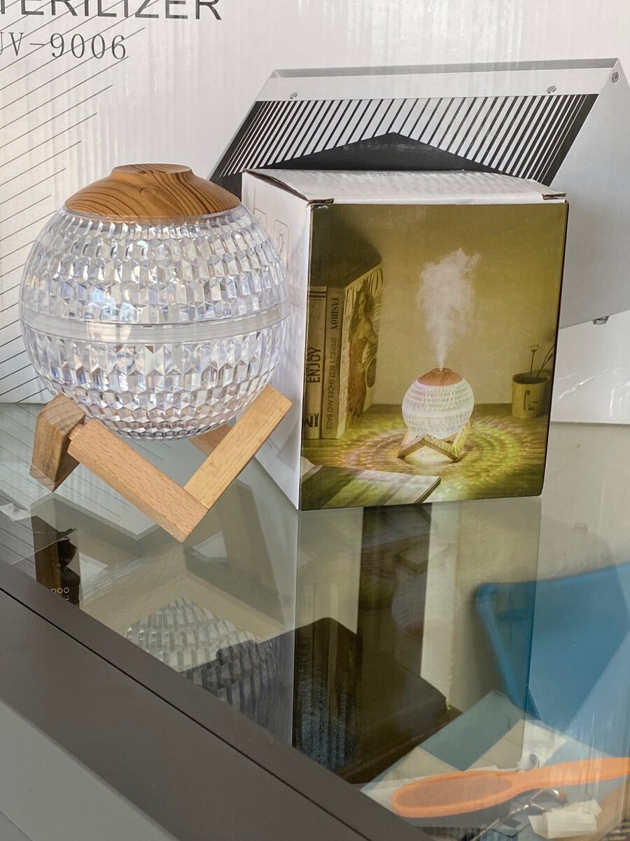 Crystal ball diffuser