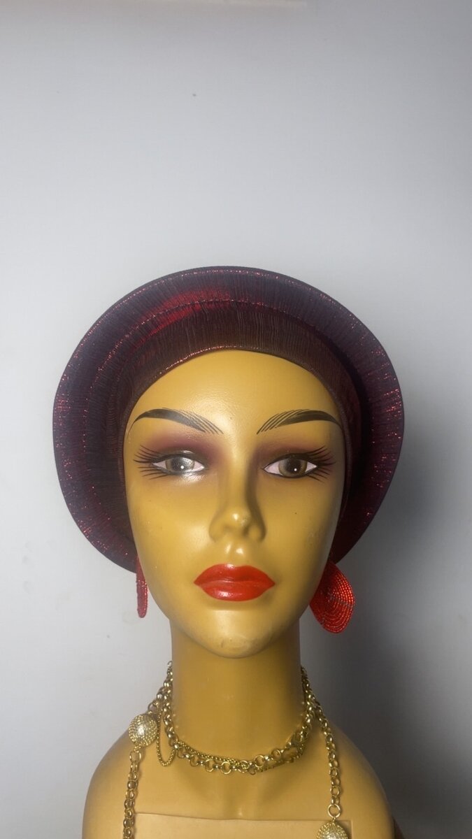 Chapeau Turban Rouge Élégant