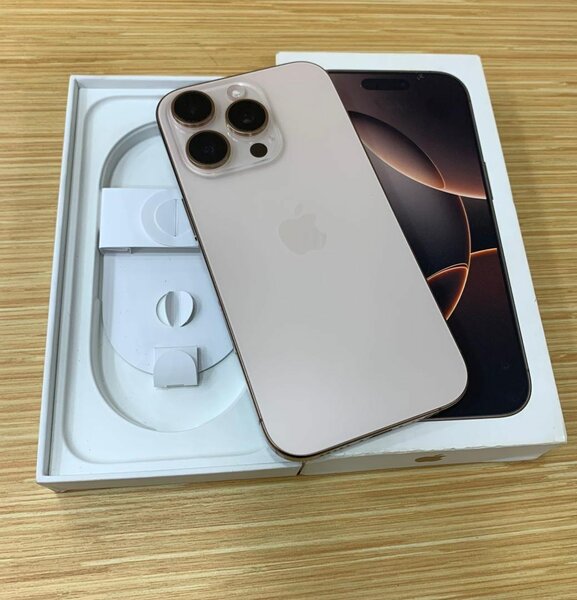 *16 PRO 128GIGA état super