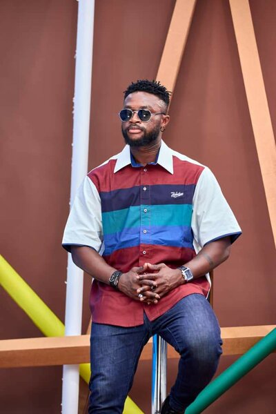 Chemise à rayures colorées