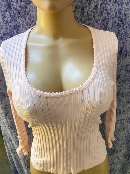 Pull côtelé rose doux