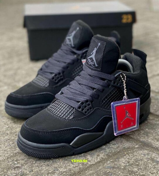 Air Core Retro 4 Runing Cat All Black Sneakers