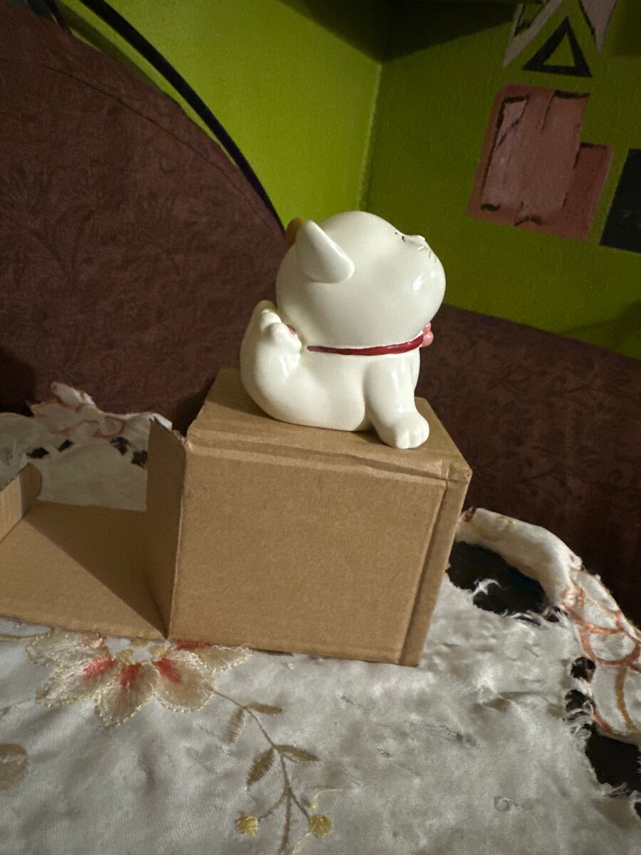 Statuette Maneki-neko Porte-bonheur