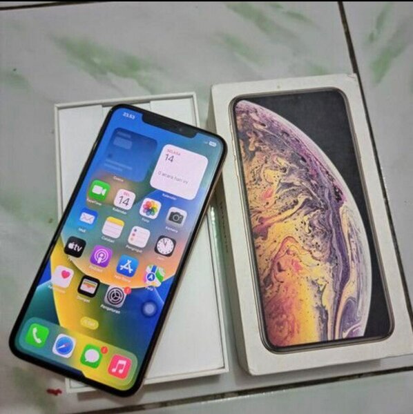 iPhone Xs max 64