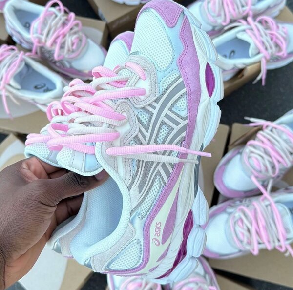 Baskets ASICS Rose et Blanc
