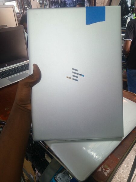 Hp corei5 8gb ram