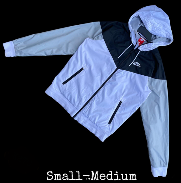 Nike hooded jacket combined color