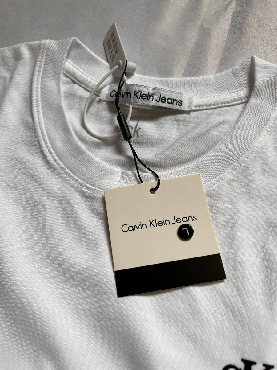 Футболка Calvin Klein