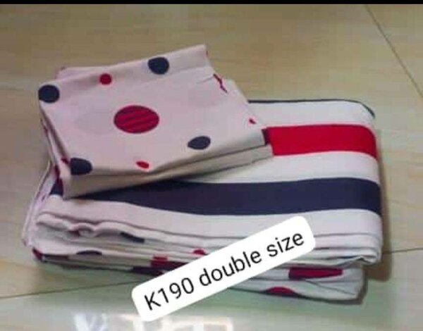 Bed linen set (2 sheets and 2 pillowcases)