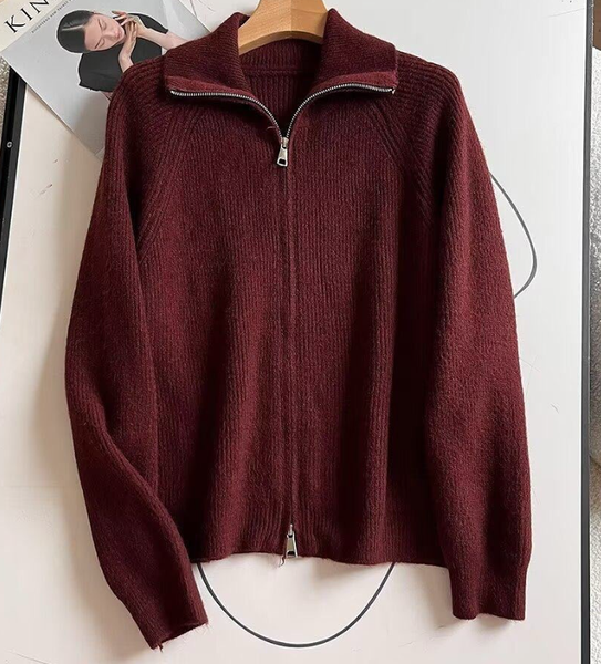 Дизайнерский вязаный кардиган