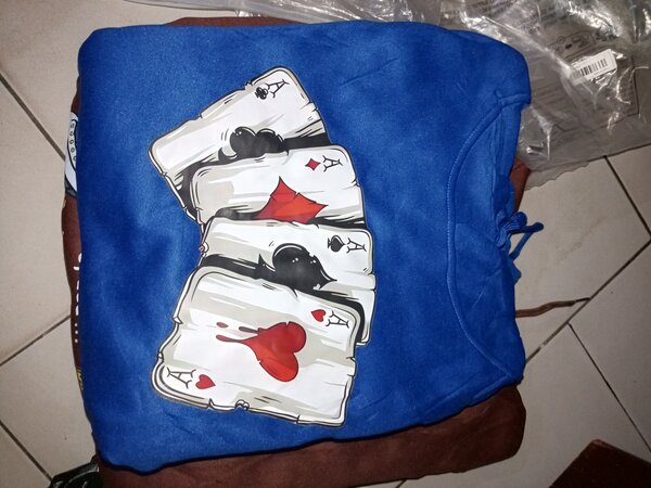 Sweatshirt Collection Unique Motifs