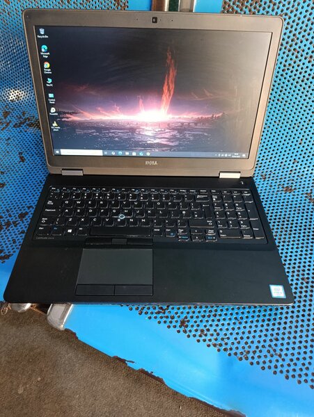 Dell latitude E7270 serles