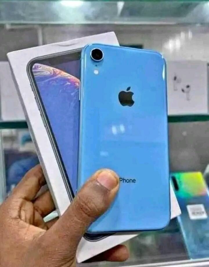 iPhone XR Bleu