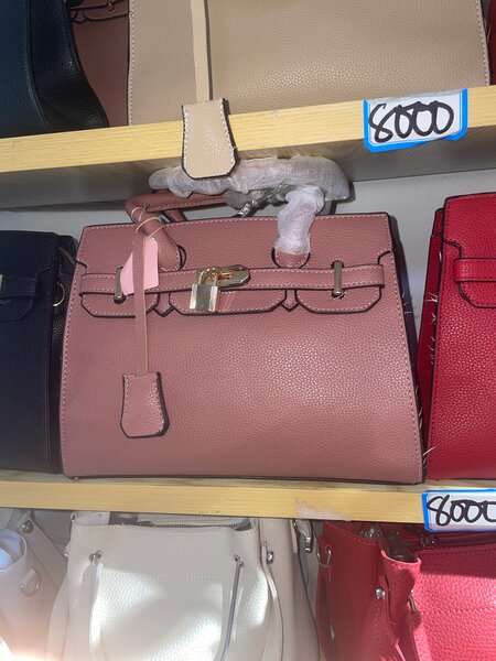 Sac à main élégant en cuir