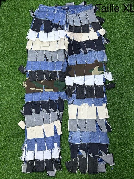 Pantalons en denim extravagants