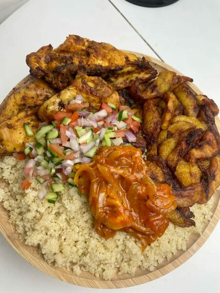 Attieke poulet alloco