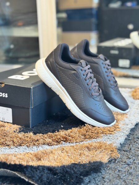 Chaussures de sport marron élégantes