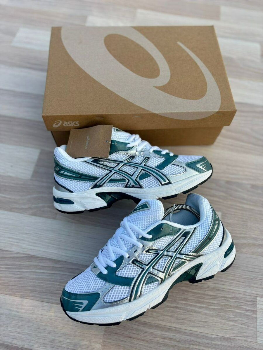Sneakers Adidas et Asics