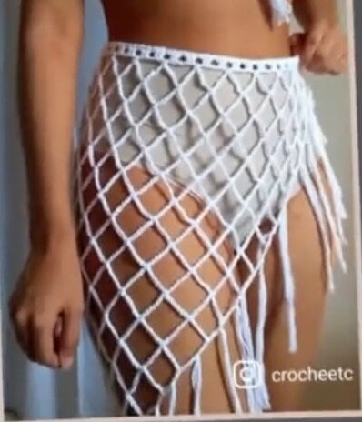 Jupe de plage en crochet