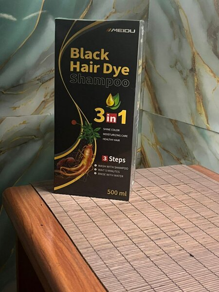 Shampoo Coloration Noire 3-en-1