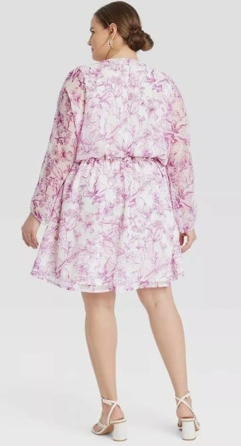 Plus size women dress.