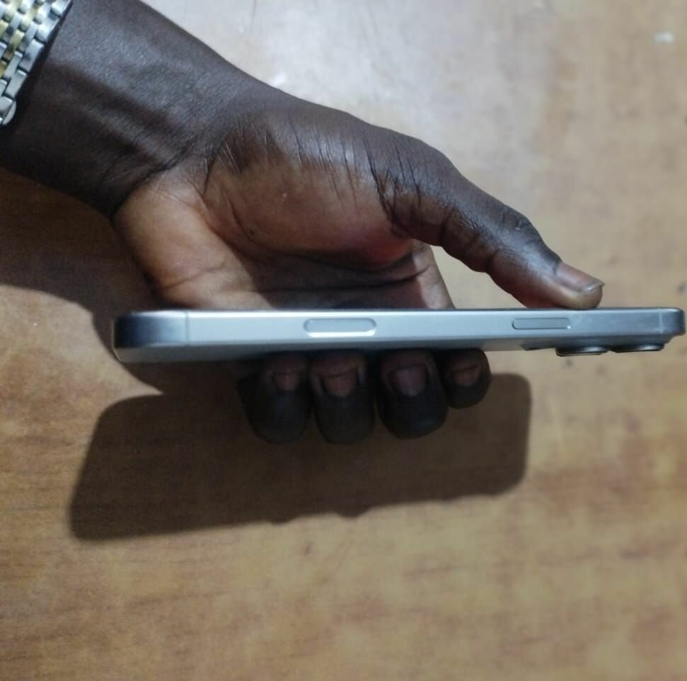 iPhone 16 Pro Max 256Go Argent