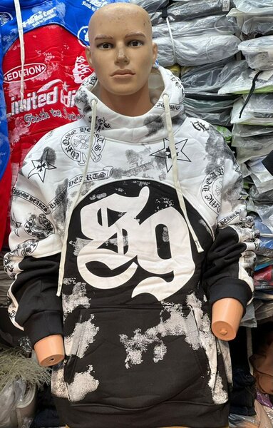 Sweat-shirt à capuche stylé