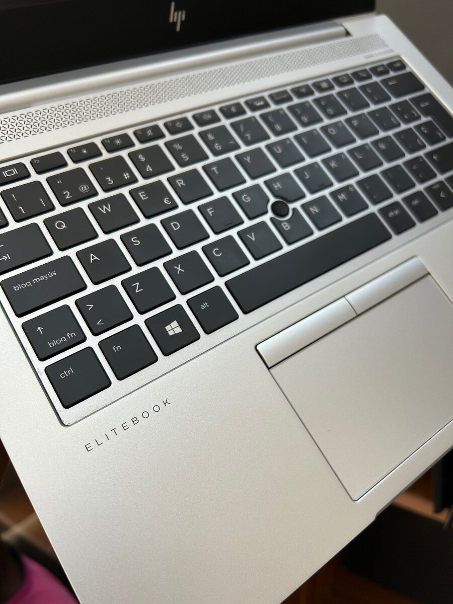 HP ELITEBOOK 735 GAMING