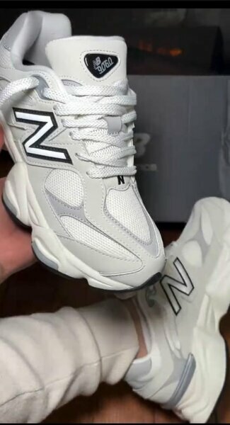 Baskets New Balance blanches 39-45 neuves