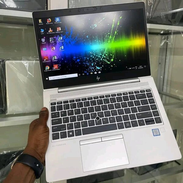 ORDINATEUR PORTABLE HP NEUF