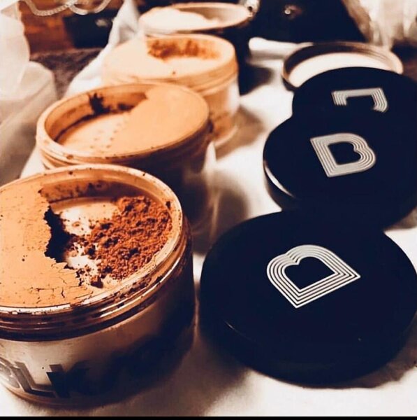 Black Opal setting powder