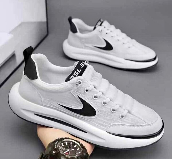 Baskets blanches élégantes