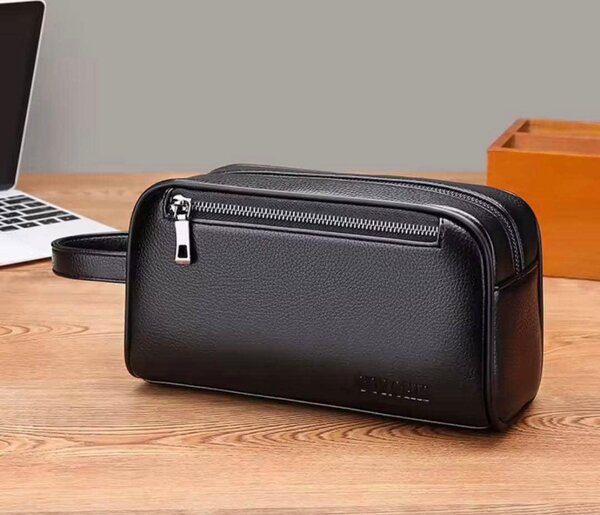 Trousse de toilette en cuir