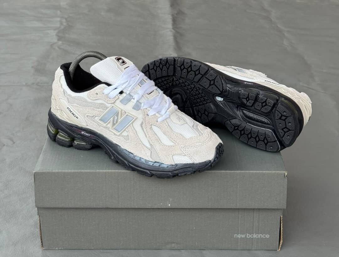 New Balance 1906D Sneakers