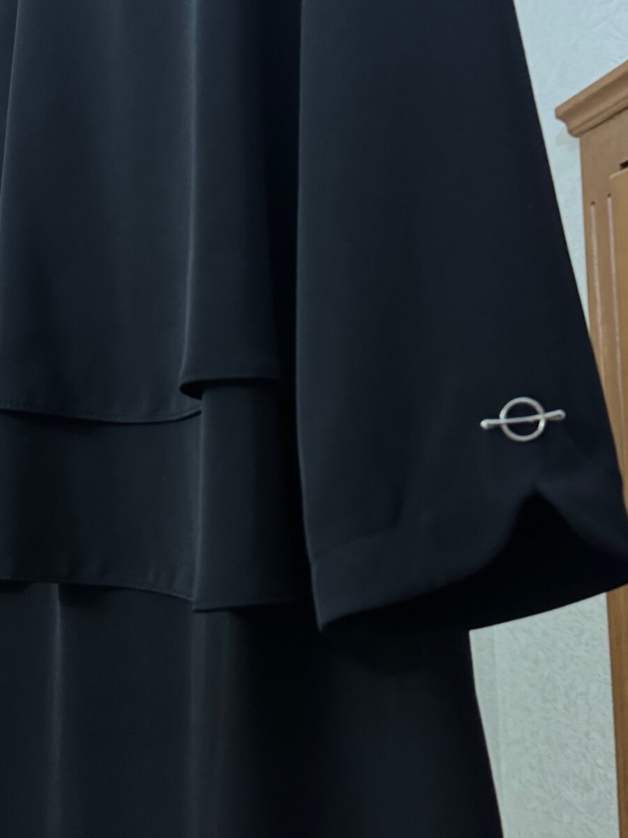 Покупала в Турции за $100 продаю за 3000 сом.