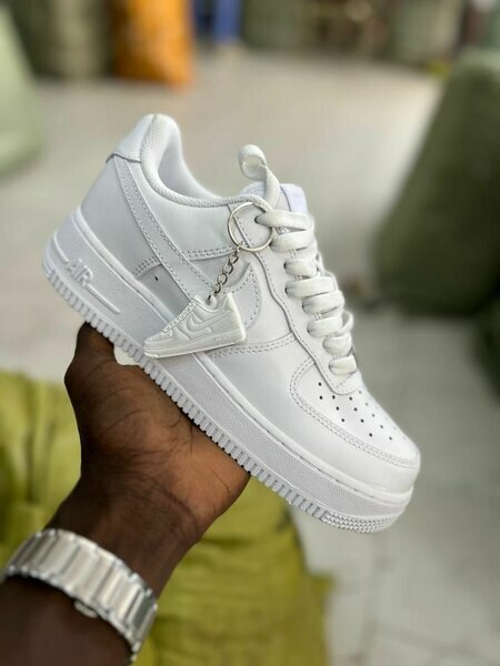 Baskets blanches Air Force 1 style