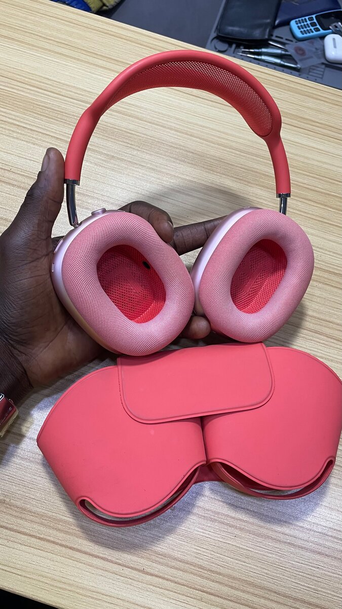 Casque audio sans fil rose
