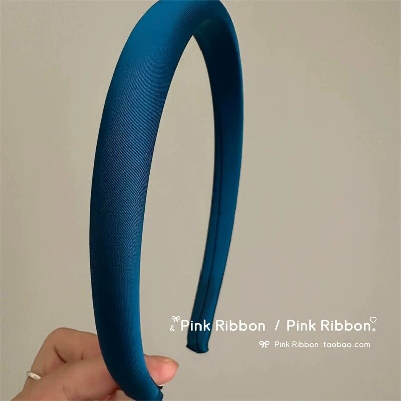 Bandeau Satin Bleu Élégant