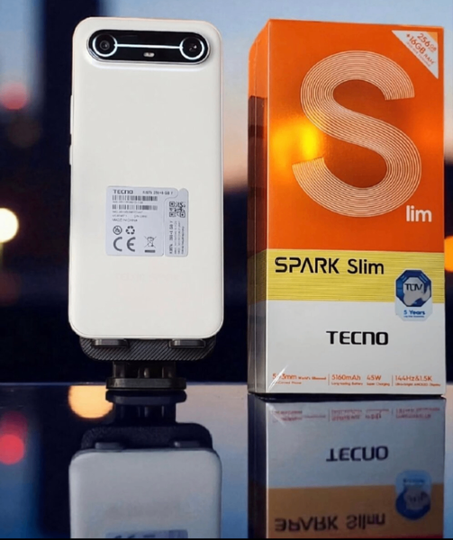 Smartphone Tecno Spark Slim