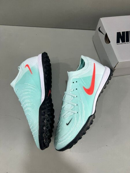 Chaussures de Football Nike