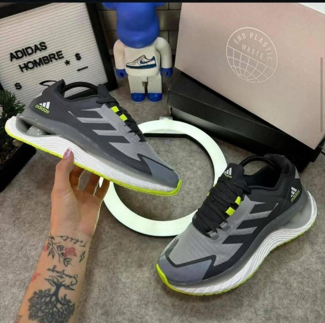 Chaussures de course Adidas modernes