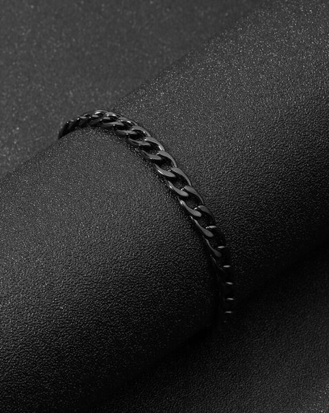 Bracelet chaîne noire élégante