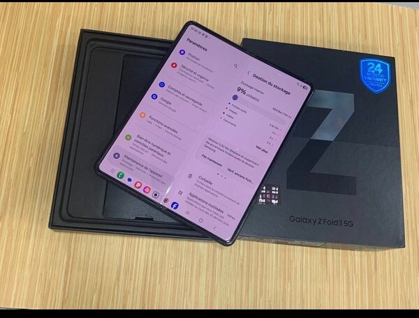 Samsung galaxy z fold 3