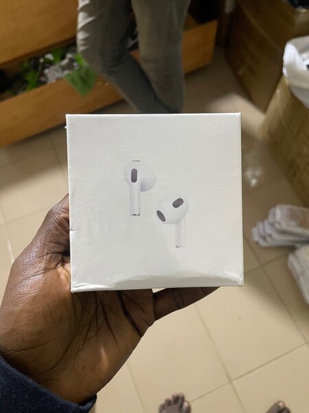 Écouteurs sans fil Apple AirPods