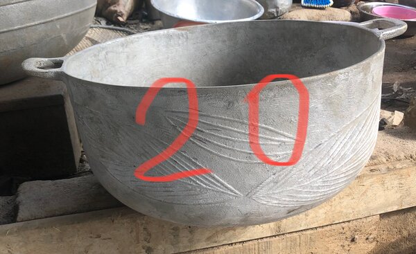 Marmite en aluminium robuste