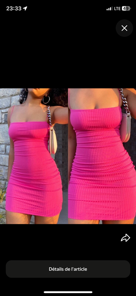 Robe moulante rose chic